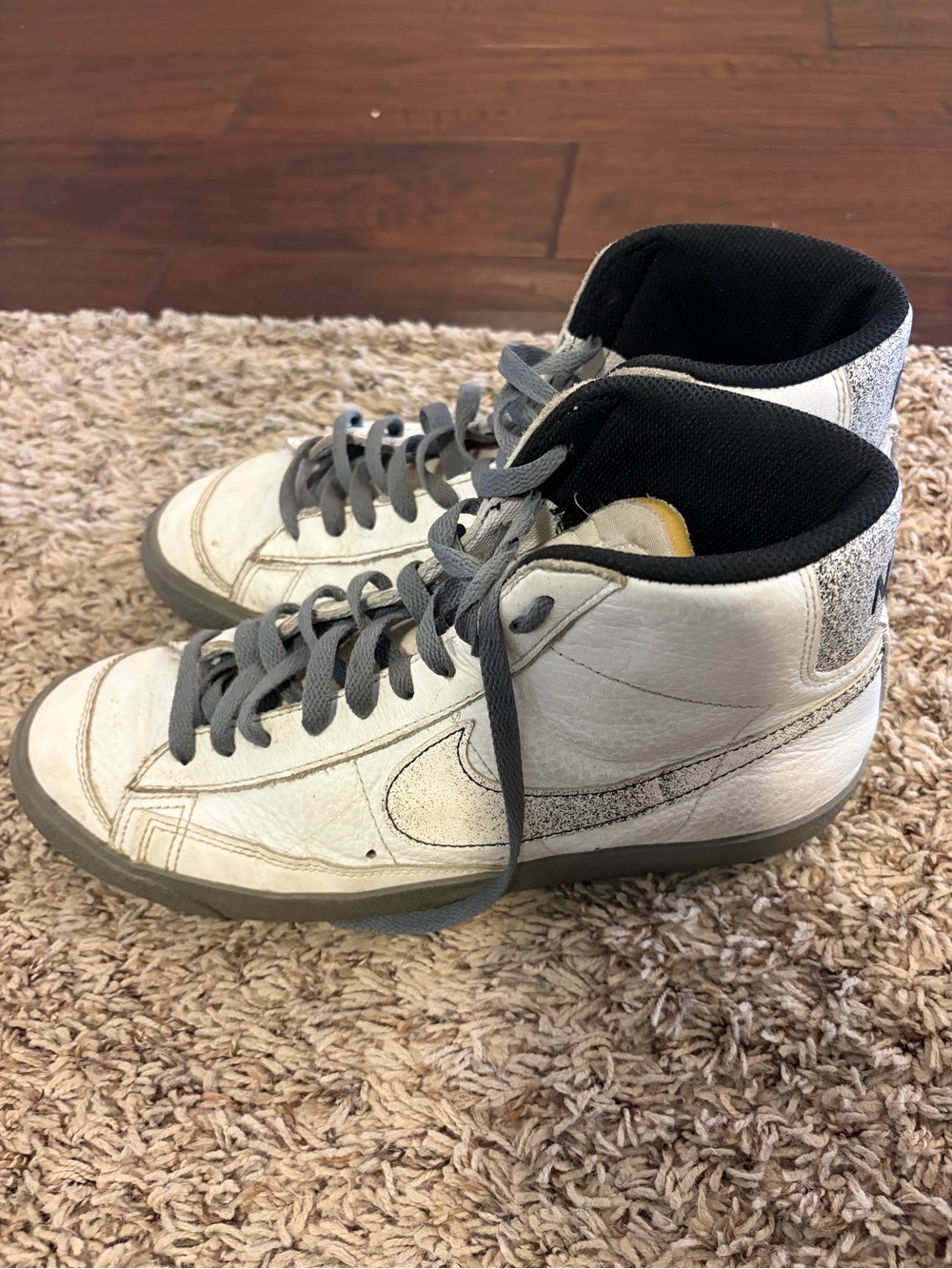 Nike men’s High-Top Sneakers in White, Gray and Black